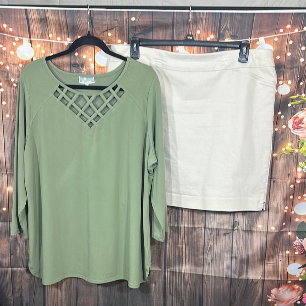 JM Collection Olive Top with Lattice Detail